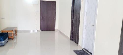 entire apartment pradhan nagar middle of the city