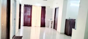 entire apartment pradhan nagar middle of the city