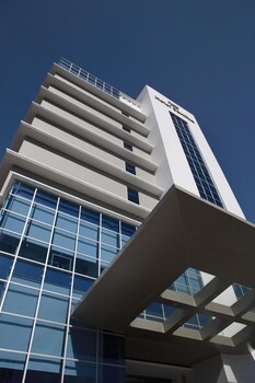 Hotel Santika Makassar,South Sulawesi>>Makassar,4 star