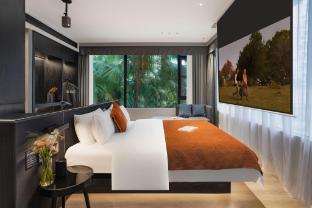 lia hotel shenzhen qianhai baoan center fanshen subway station