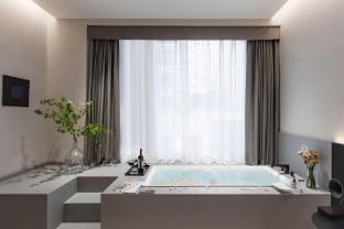 lia hotel shenzhen qianhai baoan center fanshen subway station