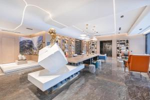 atour hotel hepinglianduniversity of international business beijing