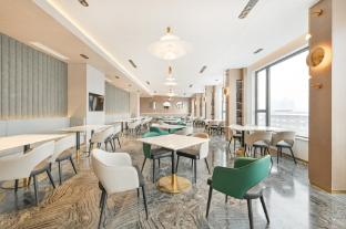 atour hotel hepinglianduniversity of international business beijing