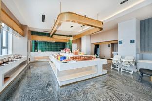 atour hotel hepinglianduniversity of international business beijing