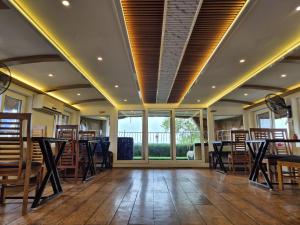 best kerala houseboat