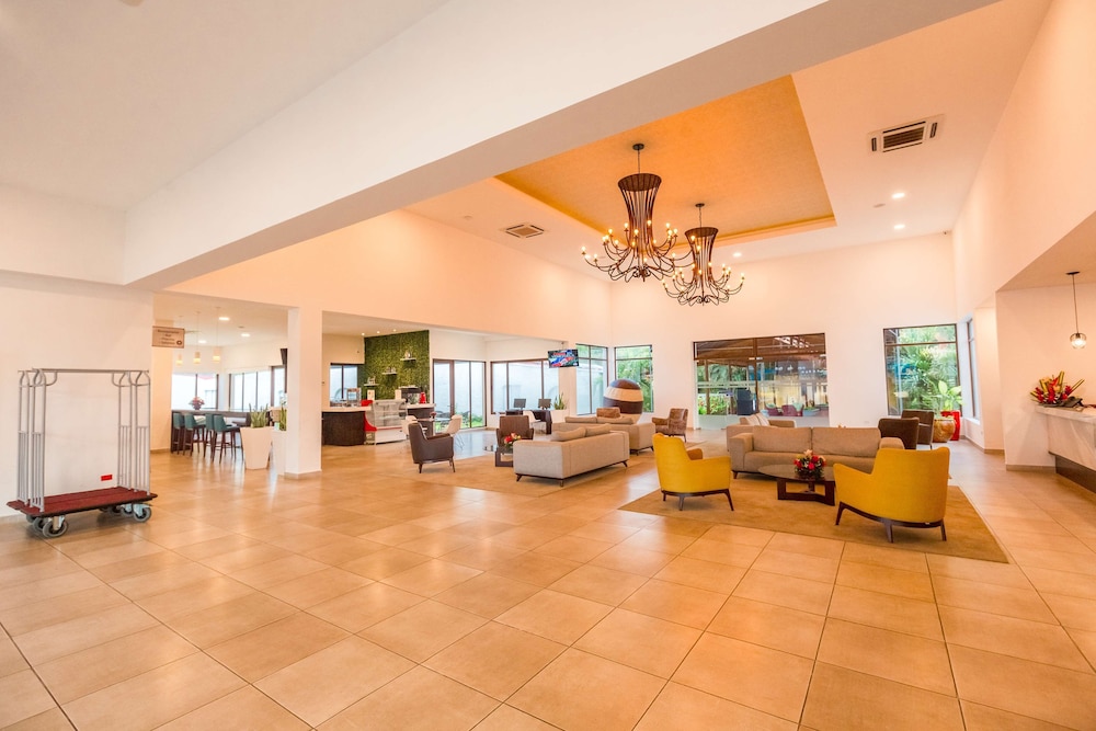 best western las mercedes airport