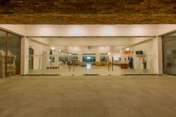 best western las mercedes airport