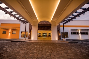 best western las mercedes airport