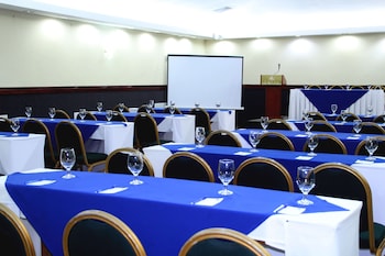 best western las mercedes airport
