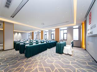 echeng hotel huanggang wanda plaza city museum
