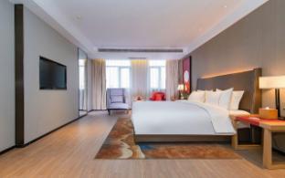 echeng hotel huanggang wanda plaza city museum