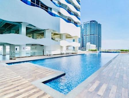 the wave suites malacca