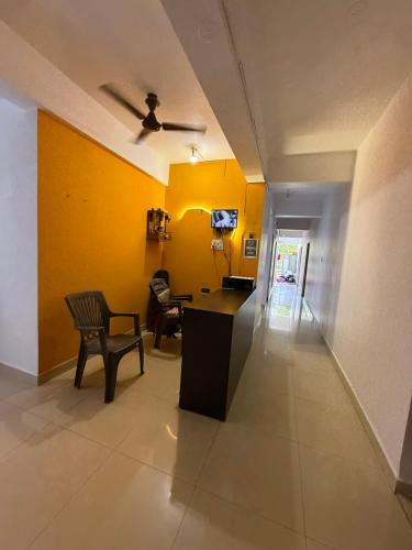 prakash holiday inn