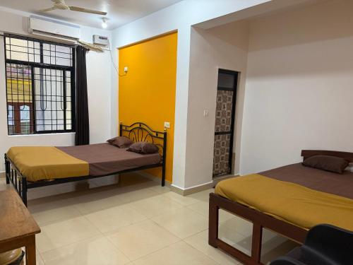 prakash holiday inn
