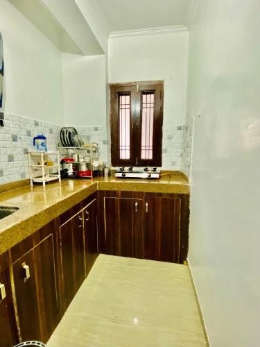 2 bhk fully furnished apartment nearby airport