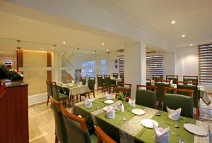 park residency koothattukulam