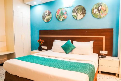 Asian Suites,A 584 Sushant Lok I, Near Iffco Metro Station,3 star
