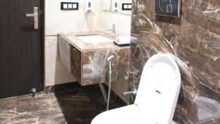 adb resort refinery road