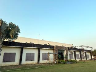 adb resort refinery road