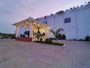 gautam hotels and resort