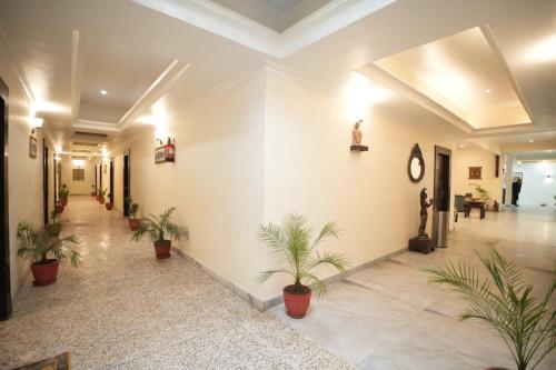 gautam hotels and resort