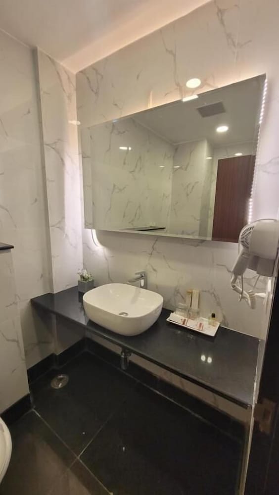 hotel simran international