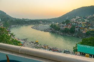 Madpackers Rishikesh,,3 star