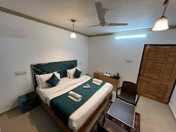 hotel west inn boulevard