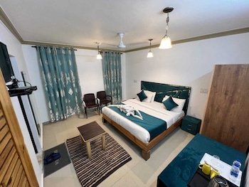 hotel west inn boulevard