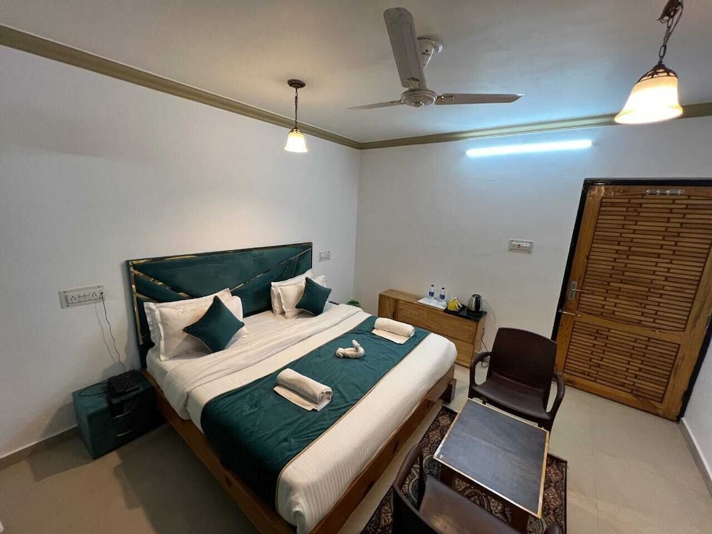 hotel west inn boulevard