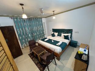 Hotel West Inn Boulevard,,3 star