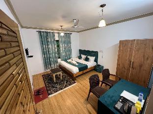 hotel west inn boulevard