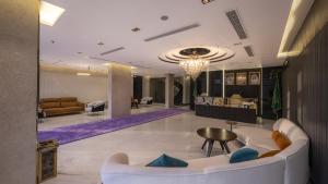 flavor hotel co