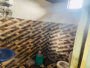 shri narayan tourist lodge