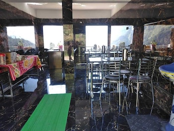 shri narayan tourist lodge