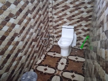 shri narayan tourist lodge