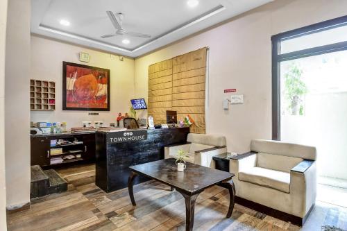 Super Townhouse All In One,,4 star