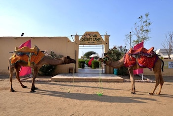 star desert camp jaisalmer