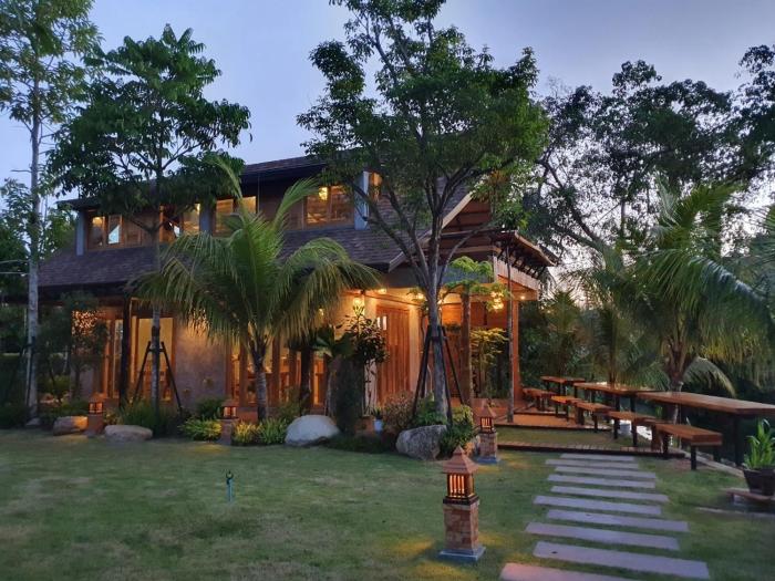 merry spa and resort