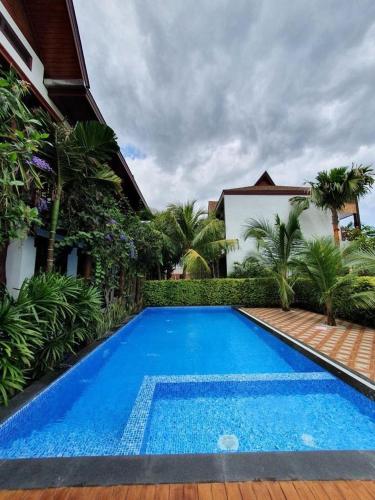 merry spa and resort