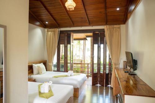 merry spa and resort