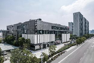 Atour X Hotel Yangzhou East Station Lining Sports Park,,4 star