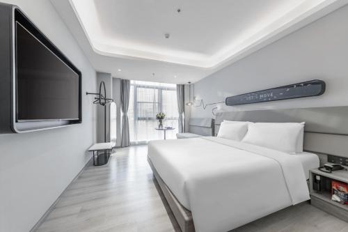 atour x hotel yangzhou east station lining sports park