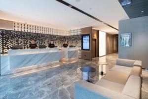 atour hotel jinan tangyan century avenue