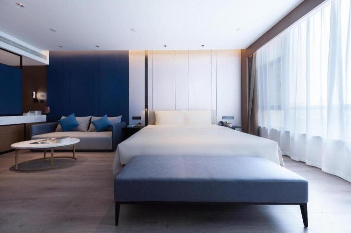 atour hotel jinan tangyan century avenue