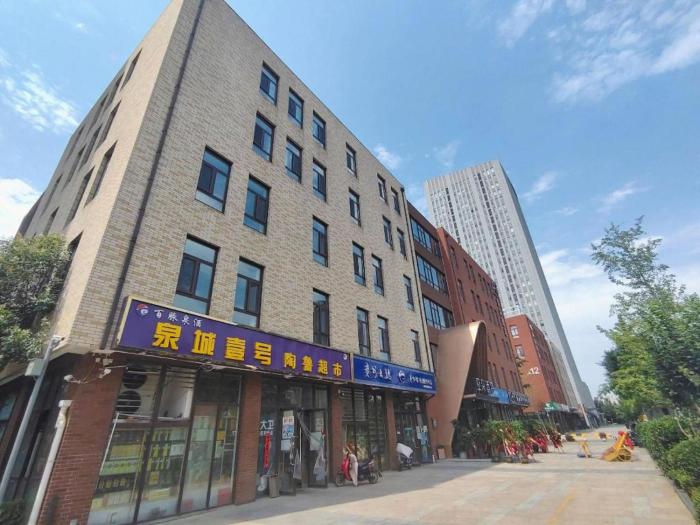 atour hotel jinan tangyan century avenue