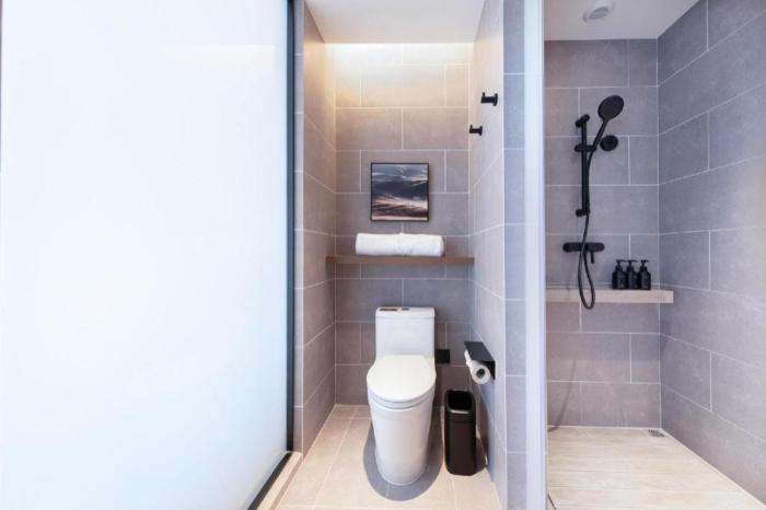 atour hotel jinan tangyan century avenue