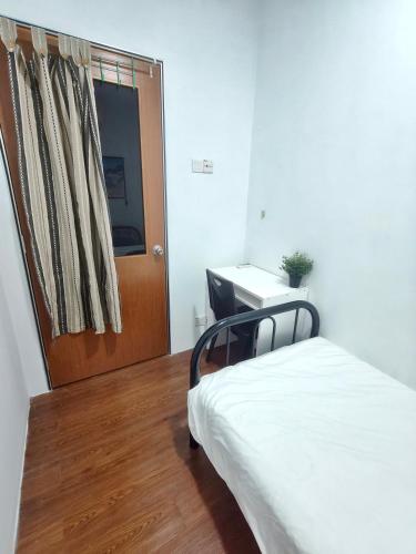 aimelia guest house by g traveler
