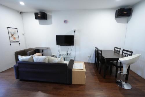 aimelia guest house by g traveler