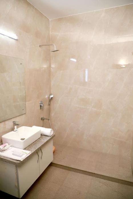 fortune home service apartment 3bhk e 28 saket 2b